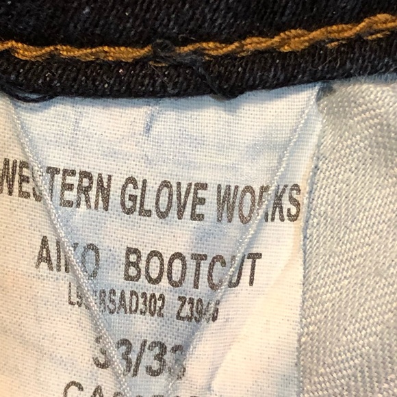 Silver Jeans - Picture 7 of 7